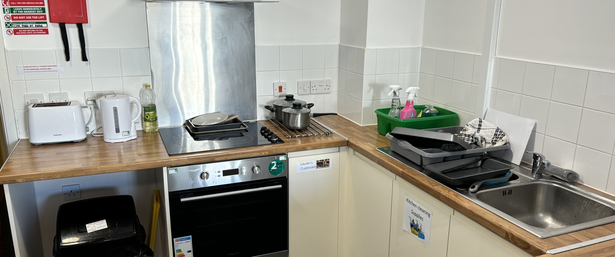 Plymouth Foyer kitchen