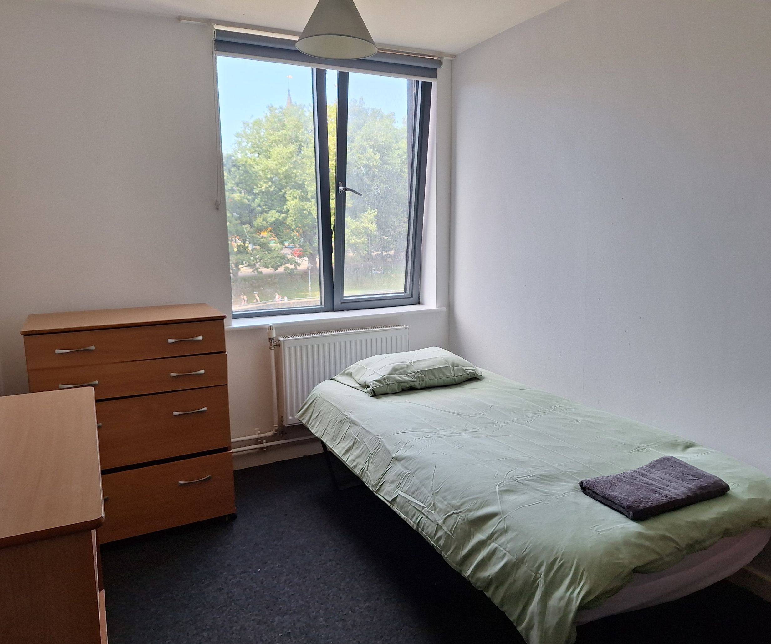 Bedroom in Bristol Foyer