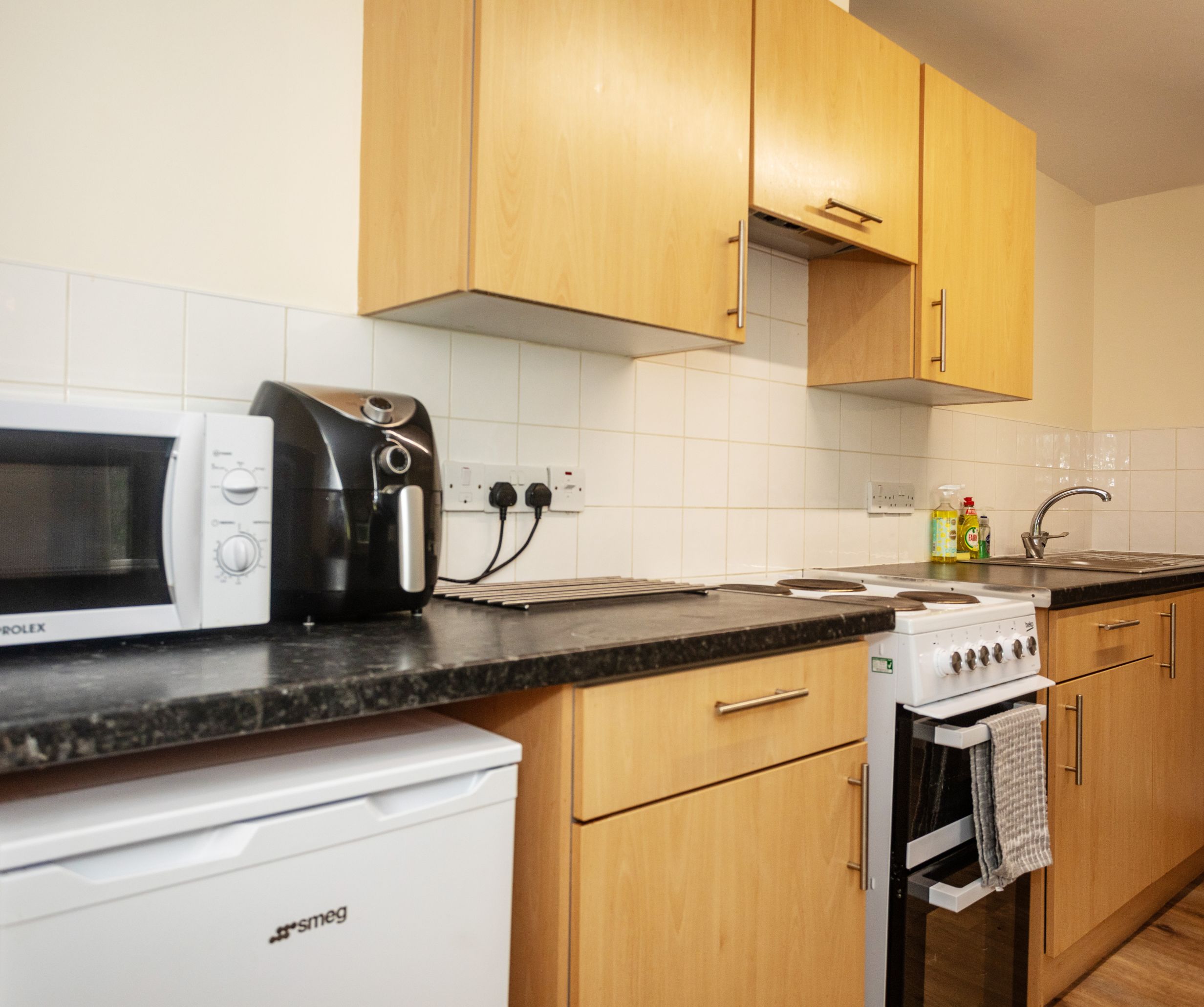 Carn Brea Foyer kitchen