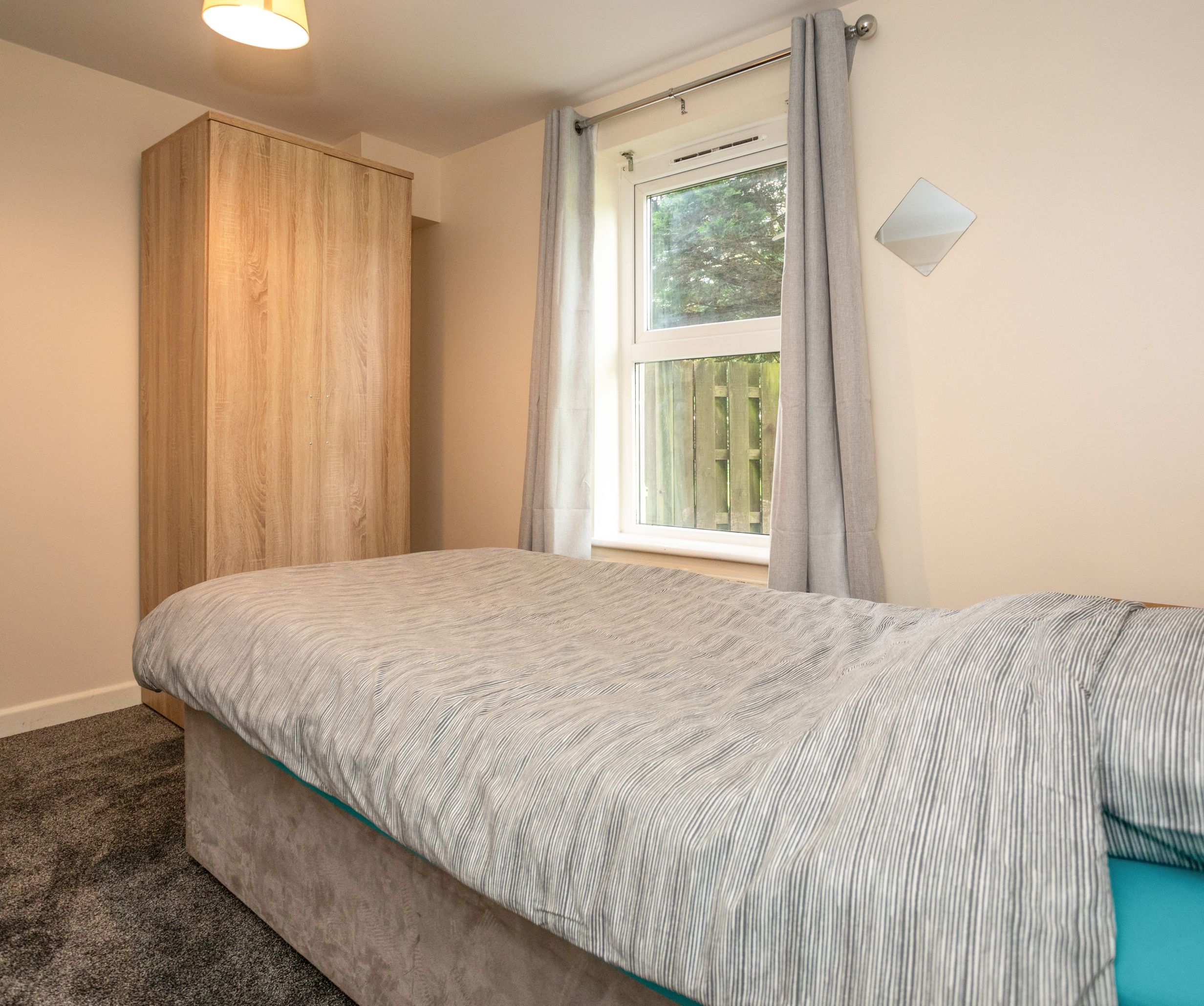 Carn Brea Foyer bedroom