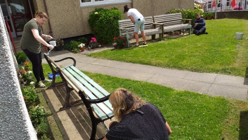 LiveWest staff volunteer at Fountain Court